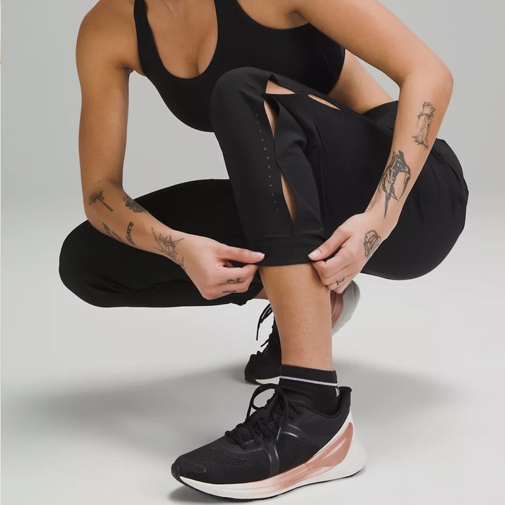Lululemon Adapted State High Rise Jogger *Airflow” Leg Slits Black Color SZ 10 - Picture 10 of 16